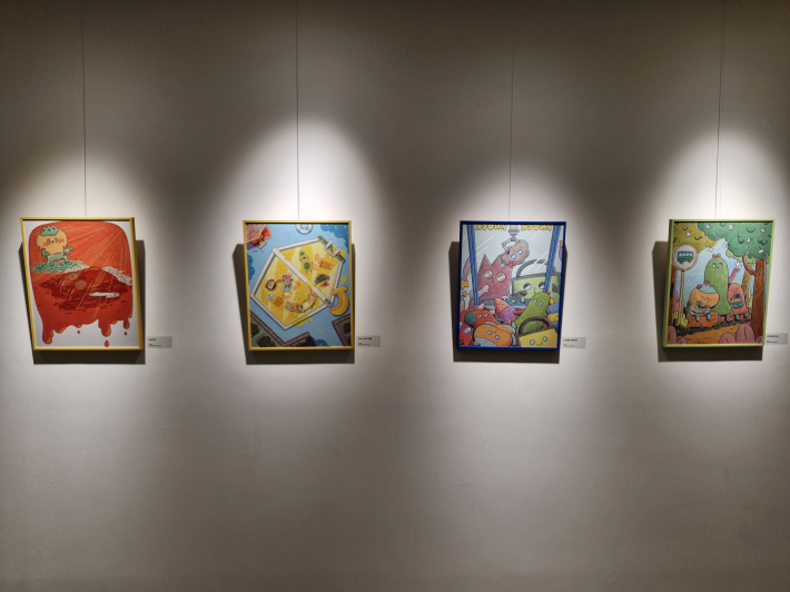 이번 전시에 선보이는 작품들. 왼쪽부터 「녹는다아」, 「바나나 우유 수영장」, 「친구들을 구해야 해」, 「이제 집에 갈 시간」