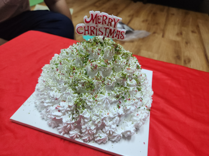 완성된 크리스마스 케이크