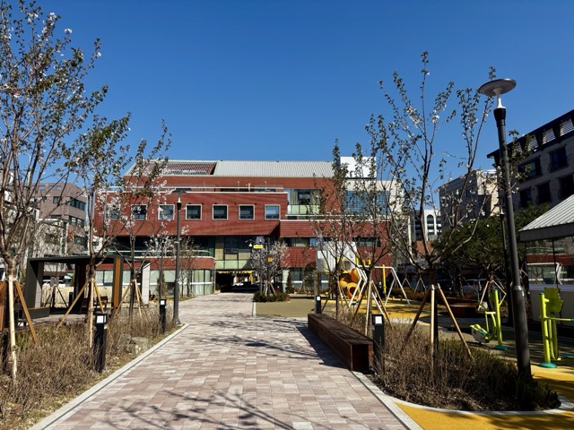 새롭게 이전해 문을 연 인계동 행정복지센터 전경