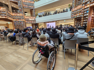 공연이 끝나고 커튼콜이 쏟아진다