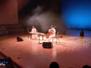 연주가 시작되자 익숙함과 낯섦이 교차하는 새로운 음악적 풍경이 펼쳐진다.