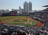 수원kt위즈파크에서 펼쳐진 프로야구 시범경기