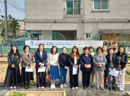곡선동 생태텃밭에서 분양 기념촬영사진