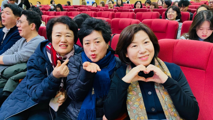 세 자매가 함께 특강에 참여해 훈훈한 분위기를 더했다. (오른쪽 조희순 씨)  