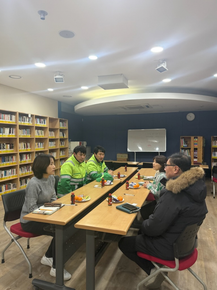 인계동 환경관리원 간담회 사진