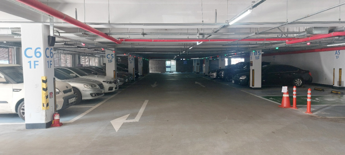 구운공원 공영주차장 모습. 수원특례시는 2024년 7월 1일부터 공영주차장 1시간 무료 이용 정책을 펼쳐 품격도시를 만들고 있다.