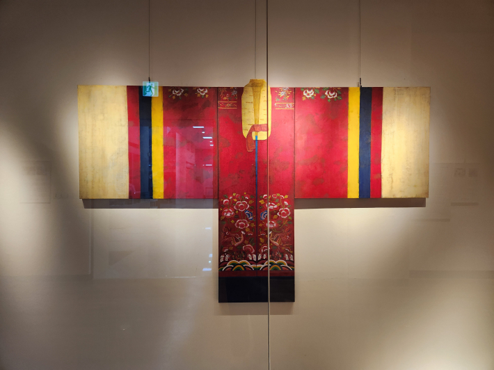 수원박물관에서 열리고 있는 수원문화예술아카데미 기획전, '수원의 기억, 삶의 색'  