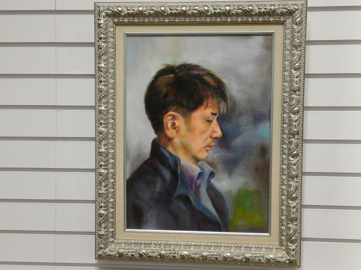 책 읽는 남자, 2013, Oil on Canvas, 45.5✕33.4cm