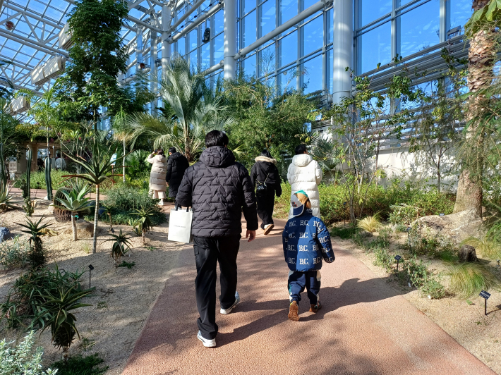 전시온실 내부 전경