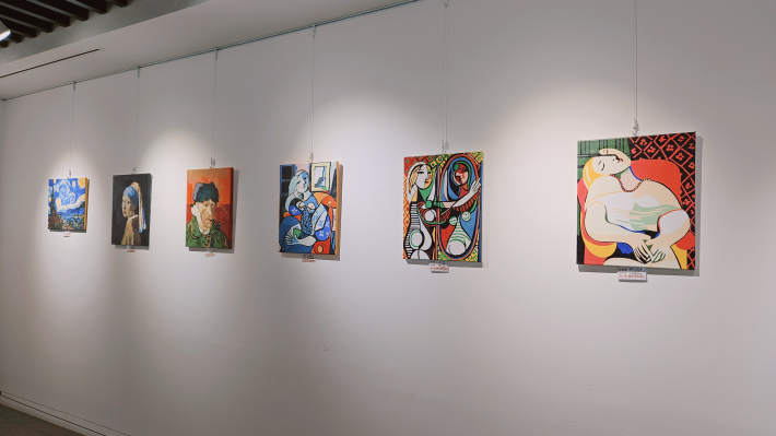 유명화가의 작품들도 만나 볼 수 있다 