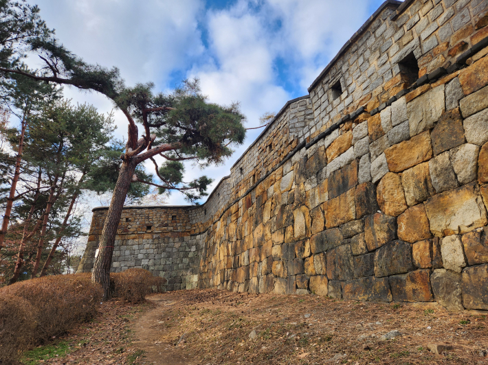수원화성 팔달산 구간