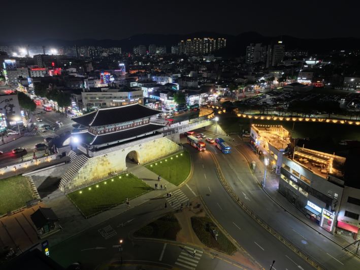 수원 장안문 일원의 실제 전경