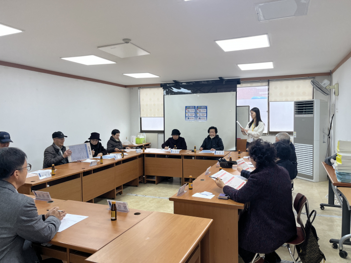 '우리가 지킨다!' 권선구, 권선경찰서와 찾아가는 경로당 안전교육 실시