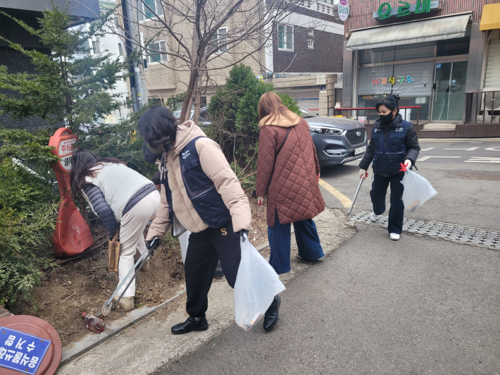 매탄2동 통장협의회 환경정화활동 실시