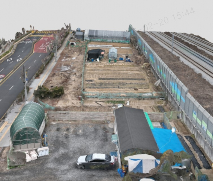 드론으로 촬영한 사유지를 3차원 공간정보 형태로 구축한 모습