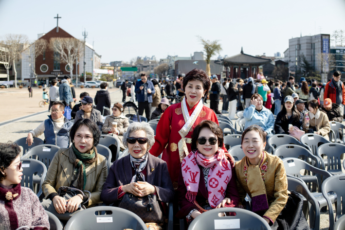 시민들 관람모습