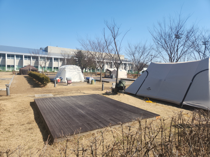 캠핑데크 공간 모습