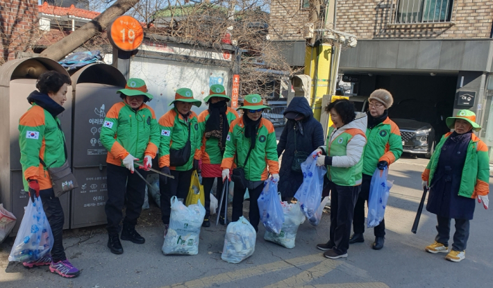 권선구 주택가 안전예찰 환경정화활동