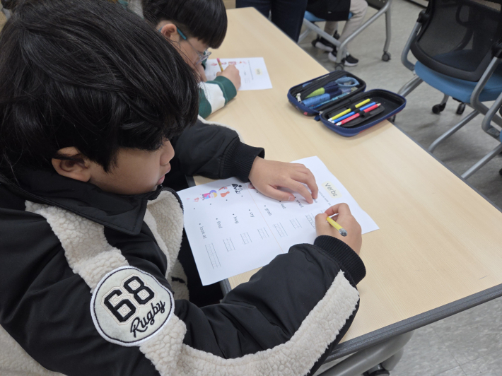 실습장면 (문제풀기, 직접 써보기)