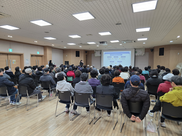 2026년 솔향기봉사단 운영일정을 안내하고 있다. 