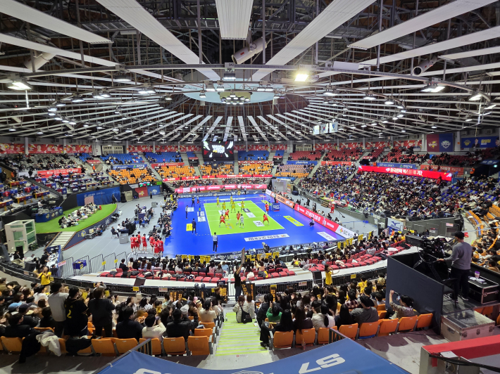 한국전력 정규시즌 마지막 홈경기가 열린 수원체육관