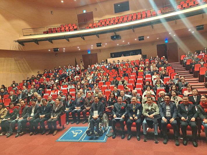 수원운인협회 창립 60주년 기념식 단체 사진