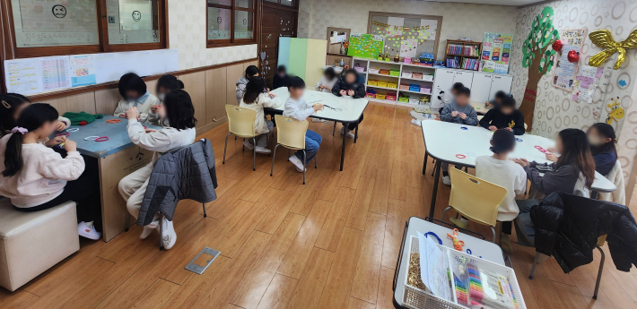 학교사회복지실 친구사랑주간 '천사친구 양말목 키링' 만들기 활동  