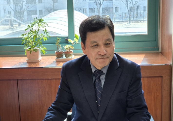 이번 투명우산 나눔 캠페인이 어린이들의 안전한 등·하교 환경 조성에 도움이 되길 바란다 주병기회장