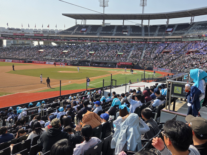 수원kt위즈를 외친 수원 홈팬들