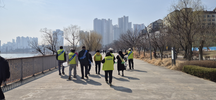 '봄맞이 클린활동'에 참여 중인 단체