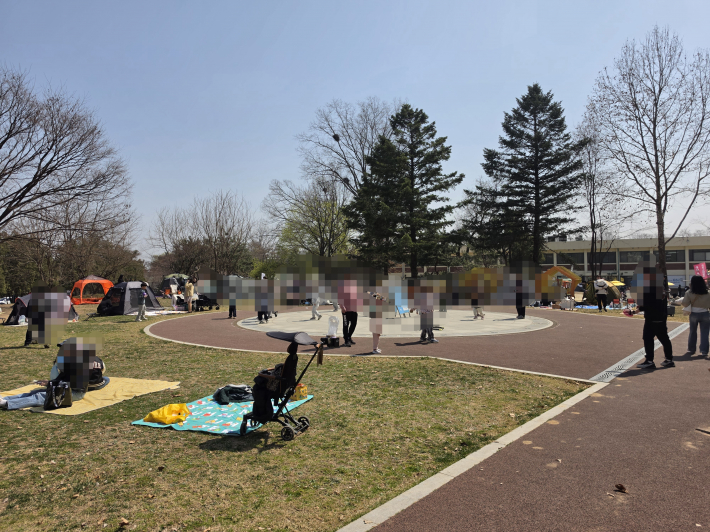 봄소풍 분위기 존