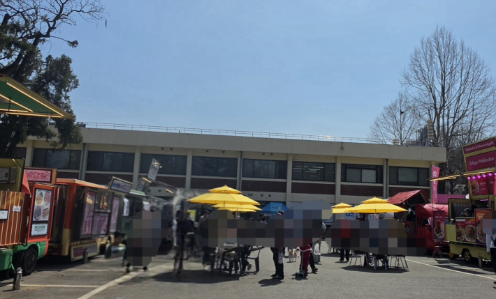 먹거리 가득한 푸드트럭 존