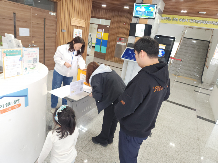 3/28(토) 저녁 뿐 아니라 4/22 지구의 날, 6/5 환경의 날, 8/22 에너지의 날까지.  지속적인 소등 참여 가능한 행사다.