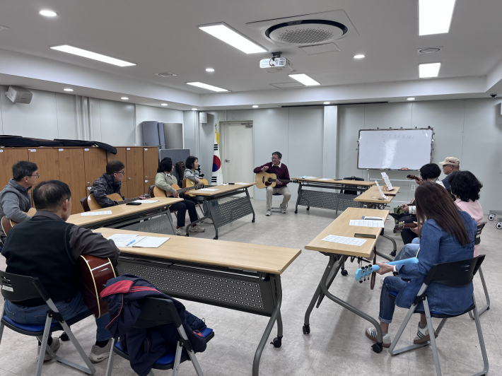 2026년 2분기 주민자치 신규 프로그램 통기타 초급반 개설