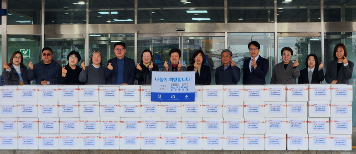 권선구 지역사회보장협의체, 저소득 어르신 대상 제철김치 나눔 실시