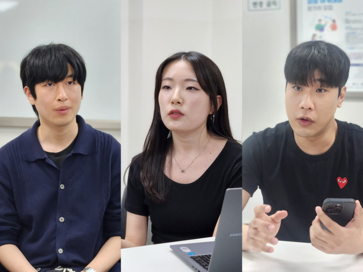 인터뷰 중인 학생들의 모습