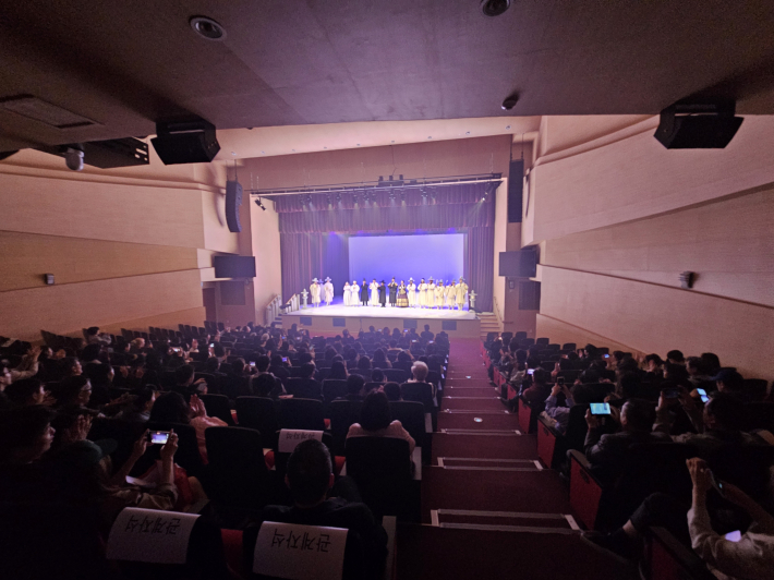 공연 후 객석의 열기