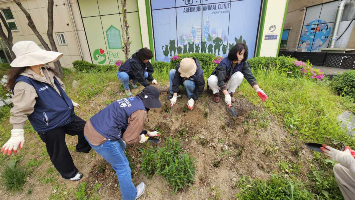 초화류 식재작업