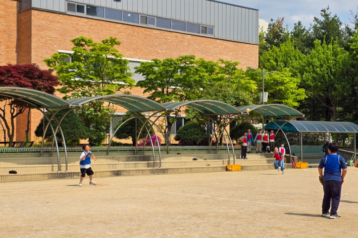방과후 스포츠 클럽 티볼 활동 모습