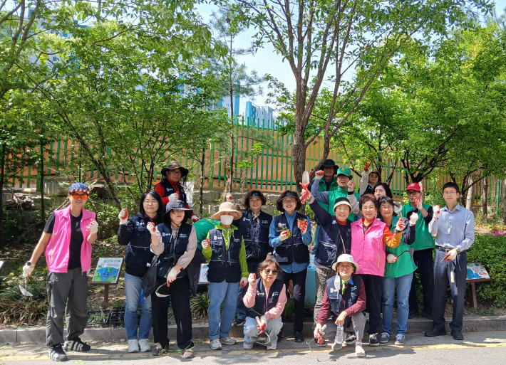 [세류1동] 손바닥정원 정비 실시