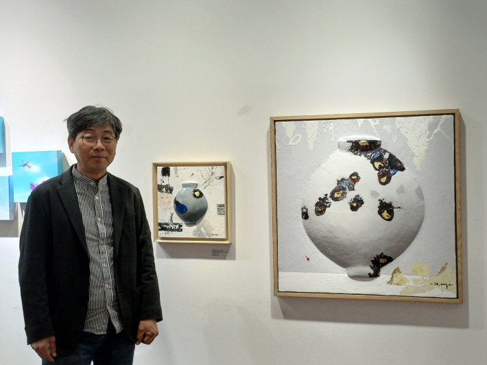 조진식 작가, 달항아리-치유, 72.1✕72.1cm, 혼합재료, 2025
