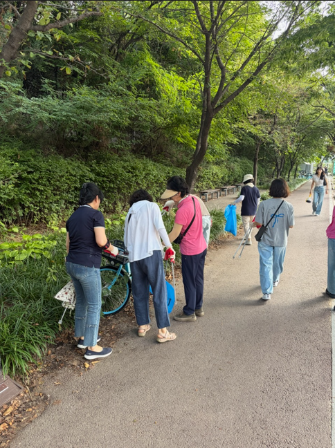 화산지하차도 인근 환경정비 하는 모습