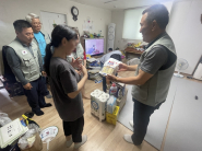 권선2동 자유총연맹, 취약계층에 사랑의 물품 전달