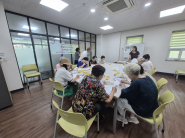 손끝에서 피어나는 오색빛깔 마음 수업 사진