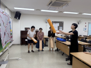윷놀이를 통해 자원 순환을 쉽게 이해한다. 