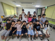 아주대 코딩교육봉사동아리 ‘SWeat’학생들과 기념사진촬영