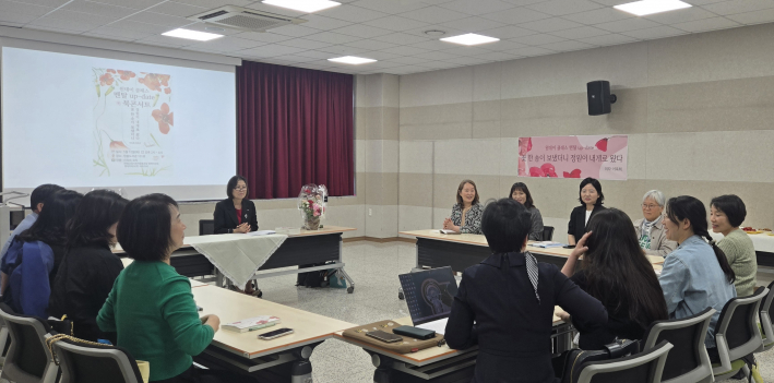 출판 기념회를 넘어서, 독자들과 정서적 교감을 나누고 마음의 회복을 돕기 위한 자리였다.