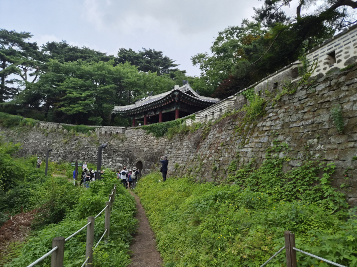 경기도를 빛낸 인물과 문화유산을 찾아가는 탐방 프로젝트, 남한산성 서문