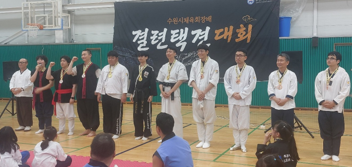 시상식 장면