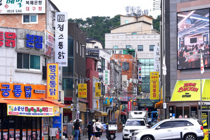 사진3) 수원 통닭거리 전경.  